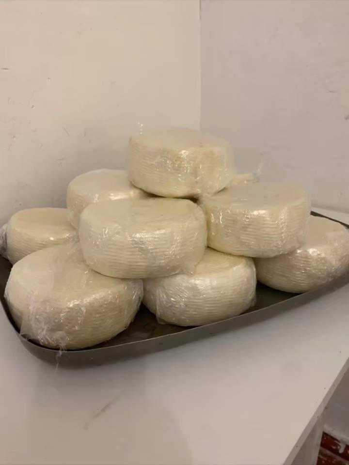 Імеретинський сир з козиного молока